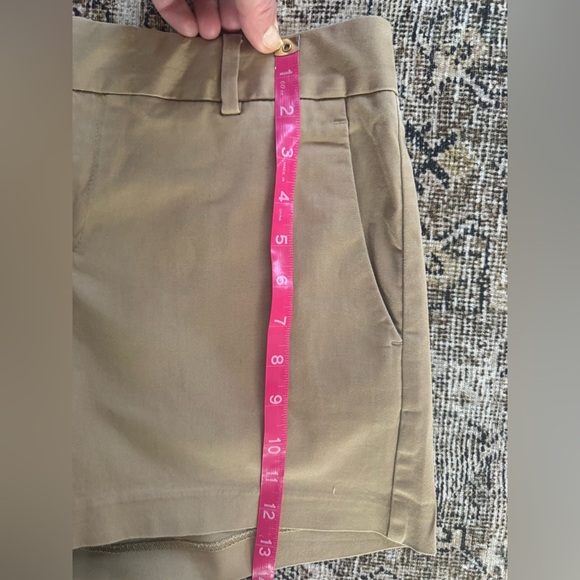 Banana Republic Women's Tan Shorts - Picture 5 of 5